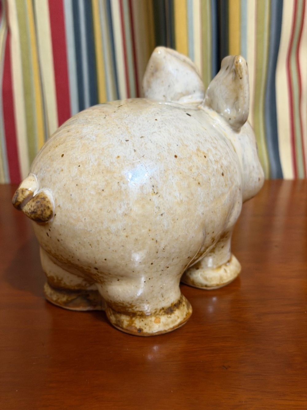 Darling Ceramic Pig Figurine in Cream - Picture 4 of 9